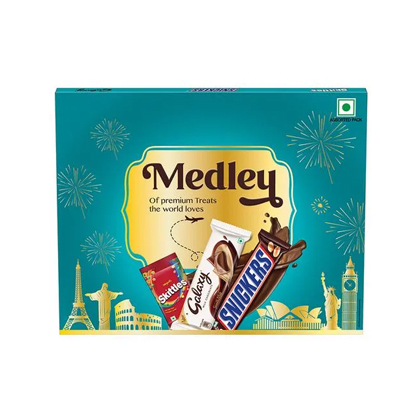 Snickers Medley Of Premium Treats Gift Pack